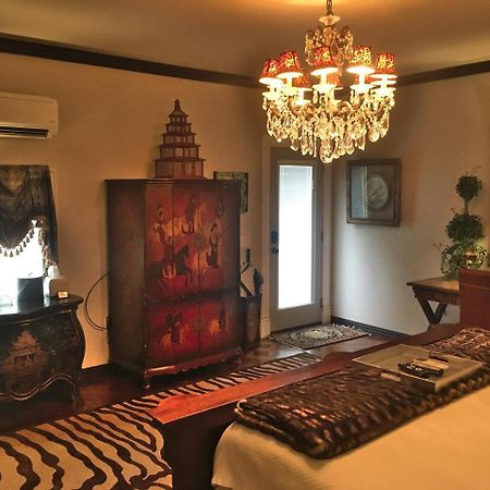 The Victoria Bed & Breakfast Bentonville Esterno foto