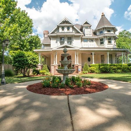 The Victoria Bed & Breakfast Bentonville Esterno foto