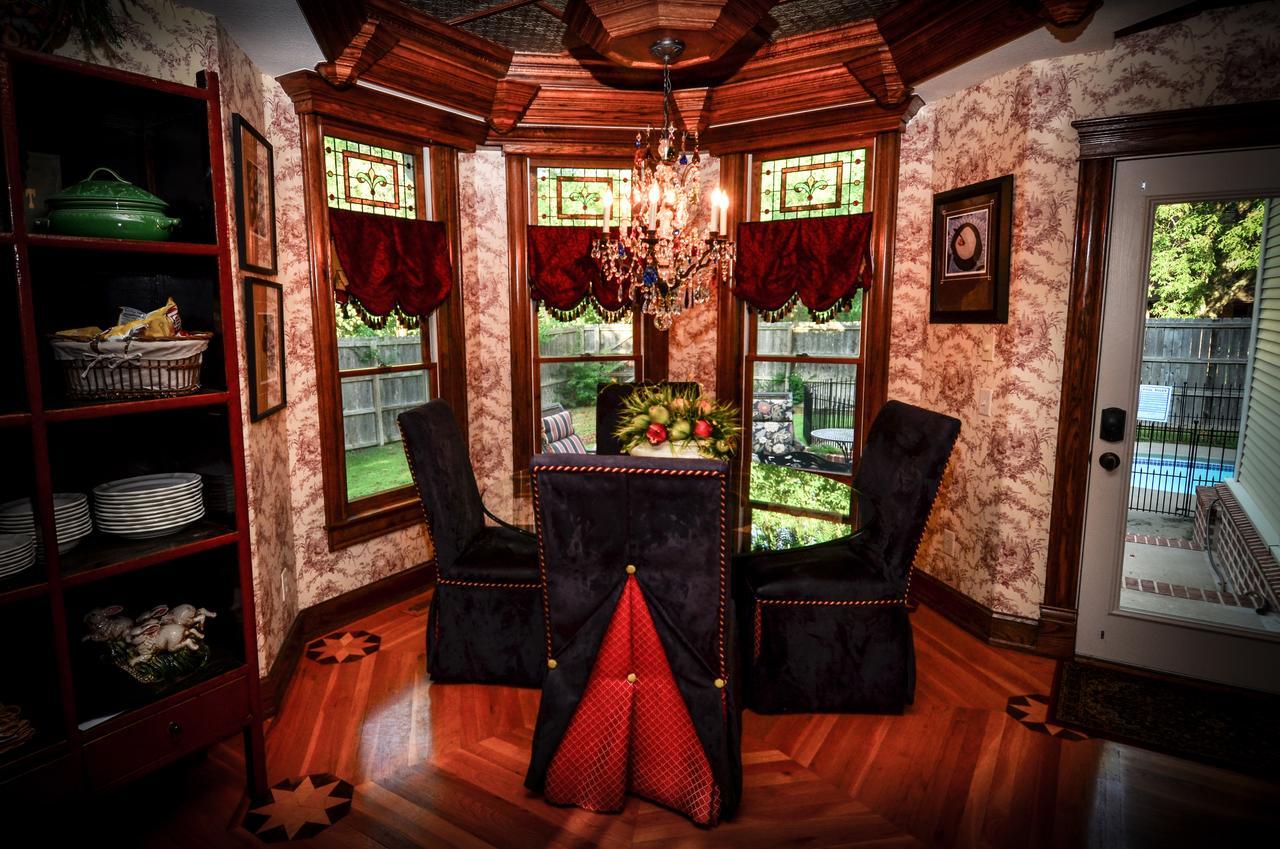 The Victoria Bed & Breakfast Bentonville Esterno foto