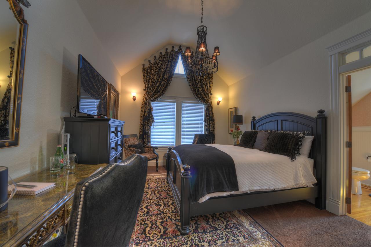 The Victoria Bed & Breakfast Bentonville Esterno foto