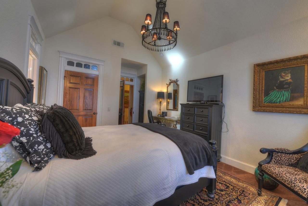 The Victoria Bed & Breakfast Bentonville Esterno foto